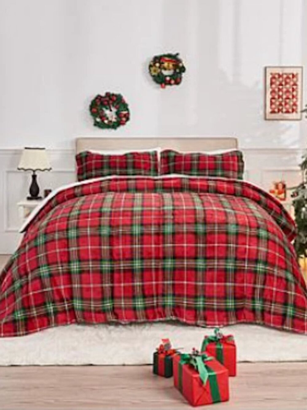 Warm & Cozy Plush Sherpa Reversible 3 piece Comforter Set Red Plaid Size Queen